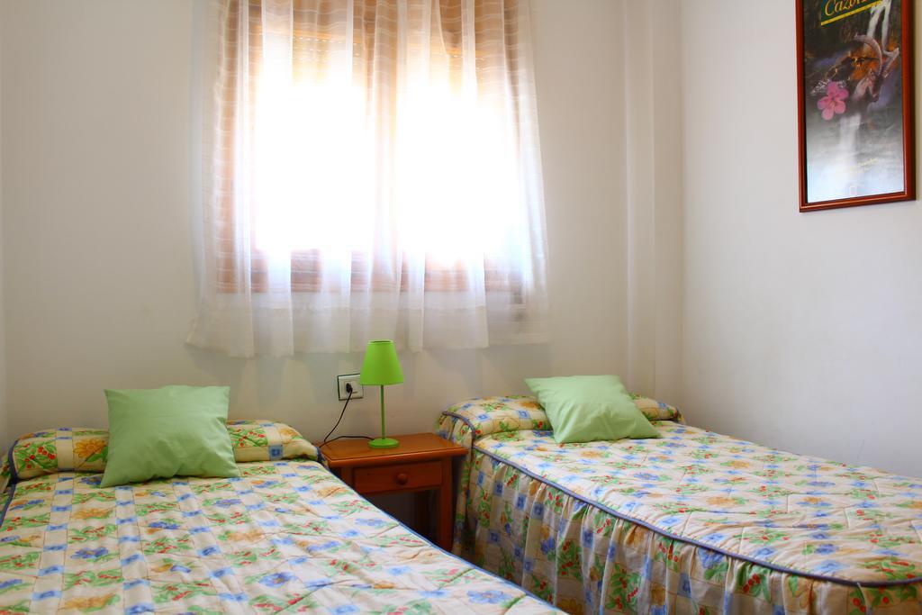 Residencial Los Robles Arroyo Frio Phòng bức ảnh